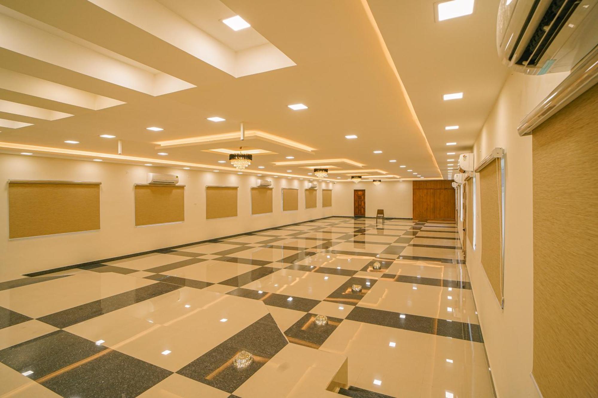 Tpc Camphor Otel Tiruchirappalli Dış mekan fotoğraf
